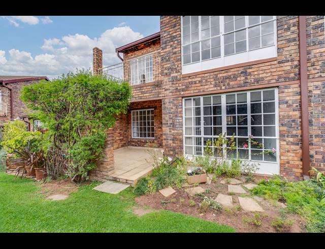 1 BEDROOM RETIREMENT UNIT FOR SALE IN BRYANSTON